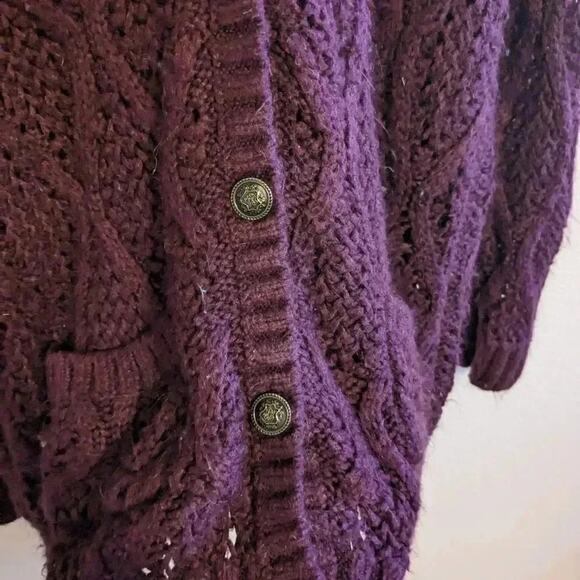 Wayf maroon knit cardigan brass buttons L - Picture 5 of 5